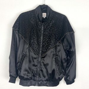 💔SOLD💔Vintage Mirage Las Vegas Black Satin Animal Print Bomber Jacket Size S/M